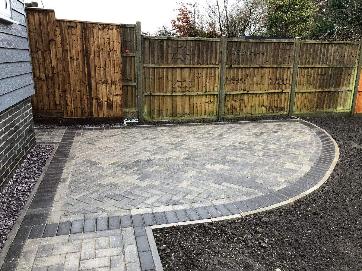 CamBlockPaving's tweet image. Our of latest driveways in Linton Cambridge finished ✅ onto the next…