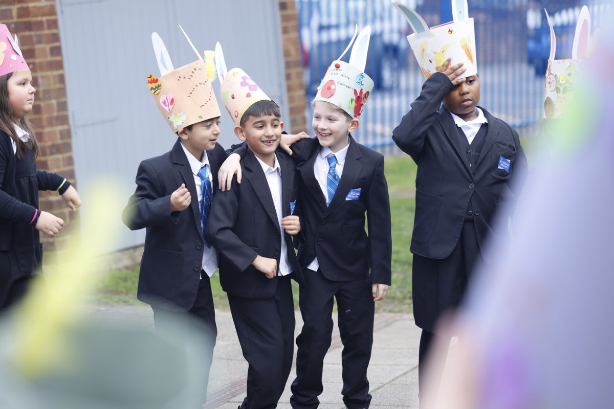 Rowens_Trust's tweet photo. Our pupils at @rosedaleprimary had an egg-cellent time at their Easter Bonnet Parade and Easter Performances this week! 🐣

#easter #easterbonnet #easterperfromances 
 #rosedaleprimary #therosedalehewensacademytrust https://t.co/kuXBBdw33e