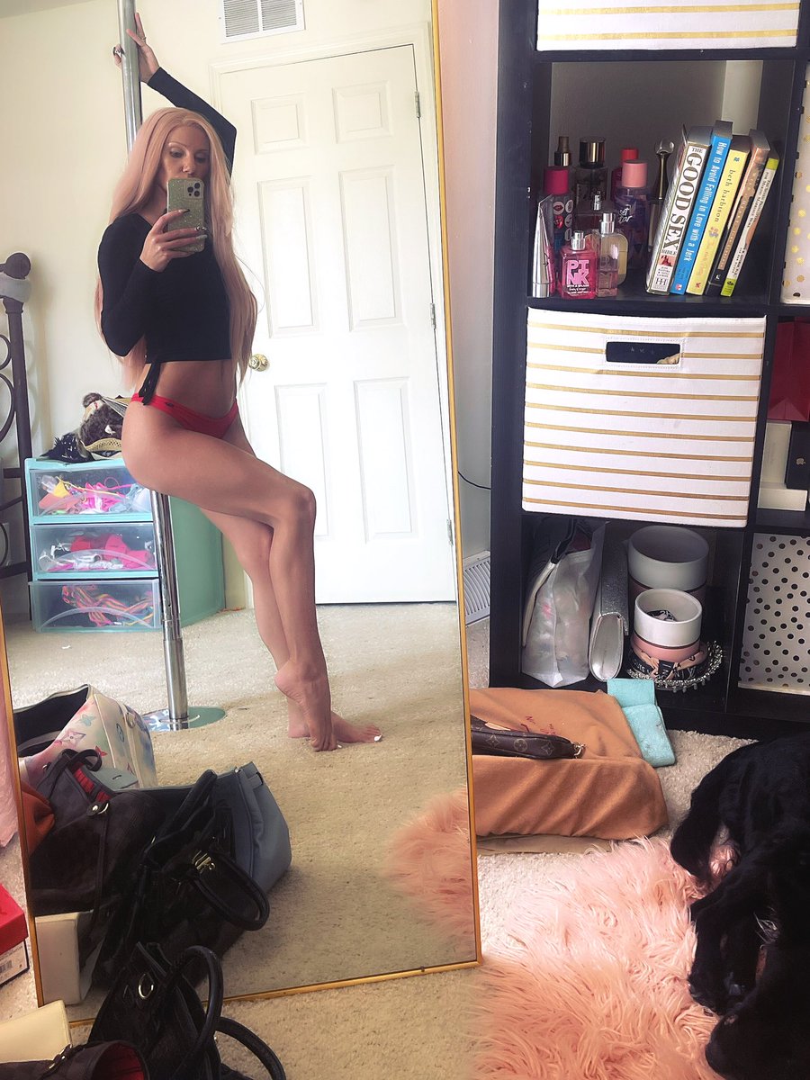 leximor19's tweet photo. @assistonlyfans https://t.co/7mgPyfVvxu NEW ACCOUNT‼️ FREE TO SUBSCRIBE🔥🔥🔥 https://t.co/JNIhXBE4zx