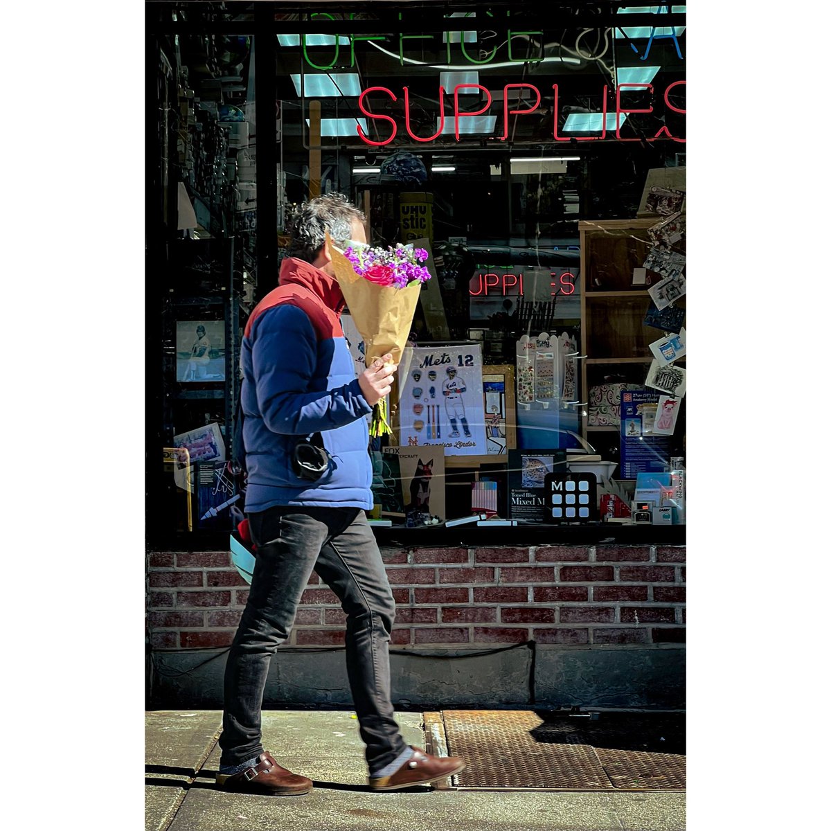 Flower Flash

Morningside Heights, NYC

#photooftheday #photography #canonphotography #canon #streetphotography #documentaryphotography #architecture #architecturephotography #nyc #newyorkcity #streetmoment #morningsideheights