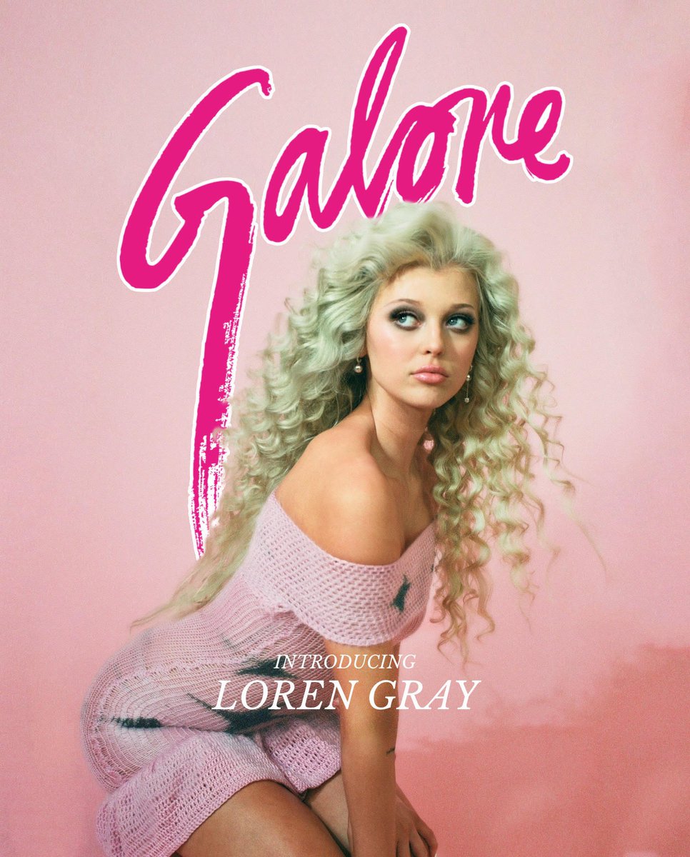 iamlorengray's tweet image. thank u @TheGaloreMag for putting me on the cover and for helping me live my 80s queen dreams 💖