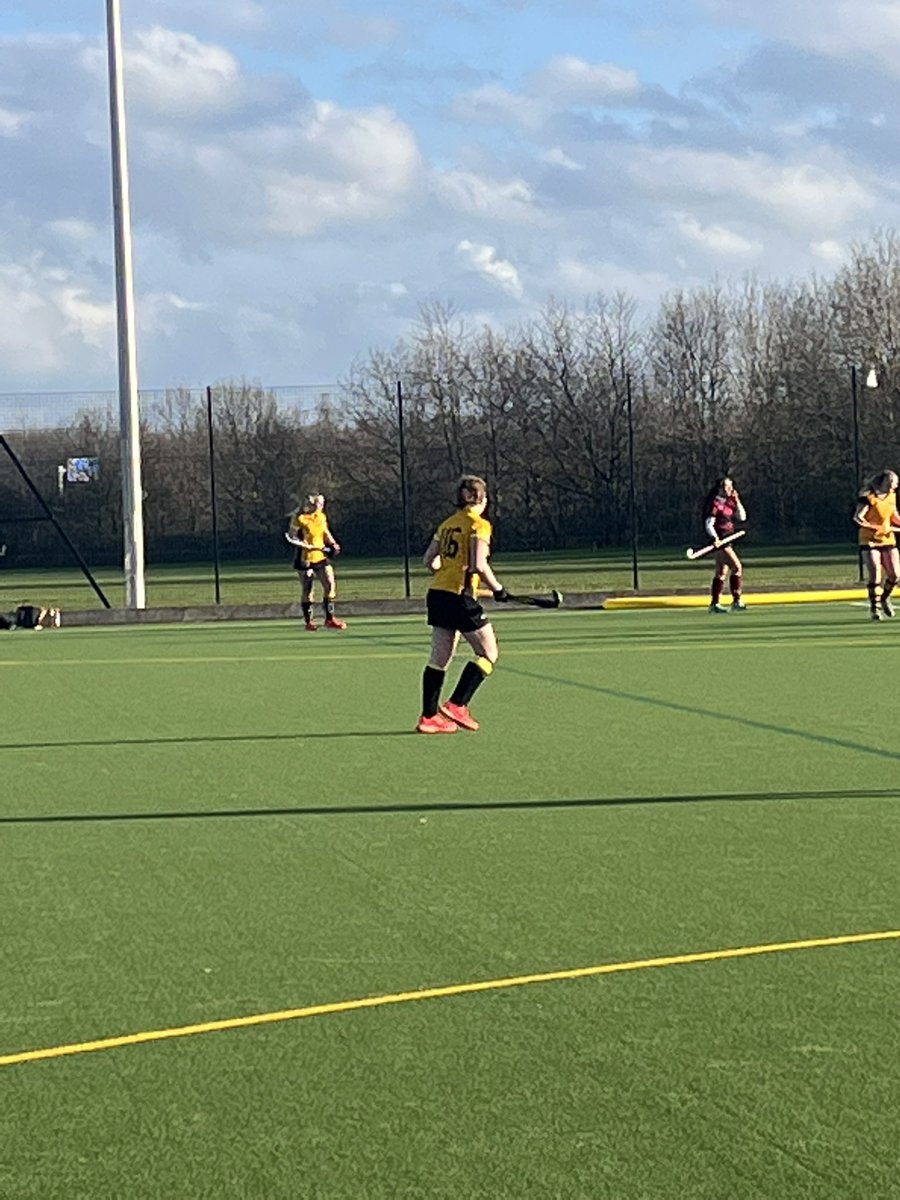 SUWCC1's tweet photo. 🥦+🎩=🏑🏑🏑
#GirlsSupportGirls #brockoclock #hatsofftoharriett https://t.co/RawZ8YRcOH