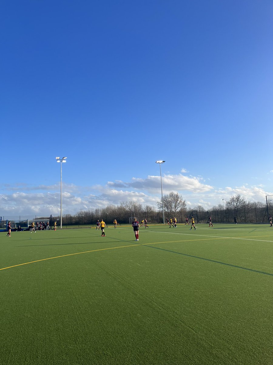 SUWCC1's tweet photo. 🥦+🎩=🏑🏑🏑
#GirlsSupportGirls #brockoclock #hatsofftoharriett https://t.co/RawZ8YRcOH