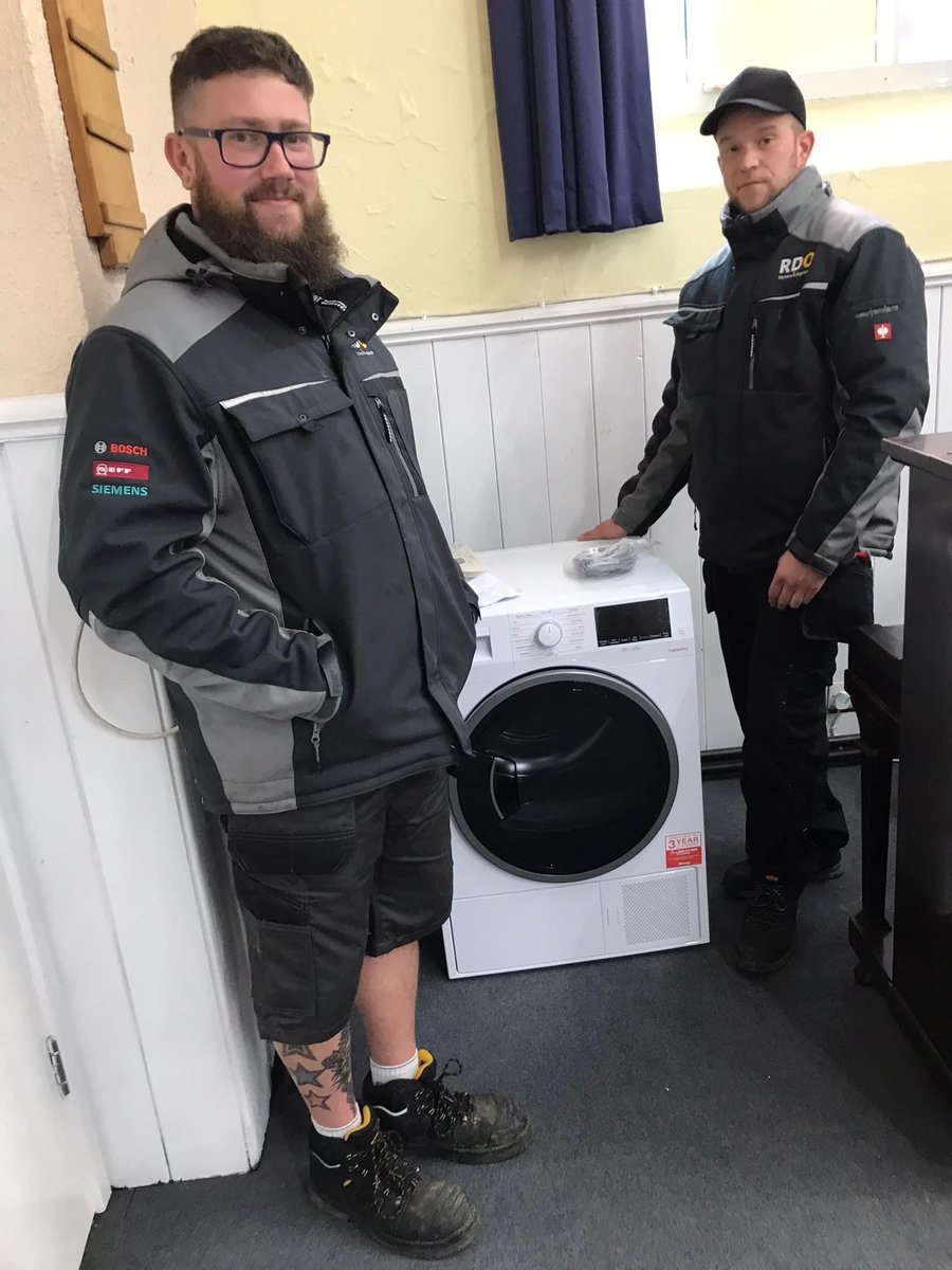 On Monday, RDO installed a tumble dryer at Renewed Hope’s drop-in centre in Redhill. After hearing about their fundraising efforts to get a new dryer, we felt compelled to help in any way we could and now their guests can have access to some dry clothes!

📸Credit: <a href="/RHTEastSurrey/">Renewed Hope Trust</a>