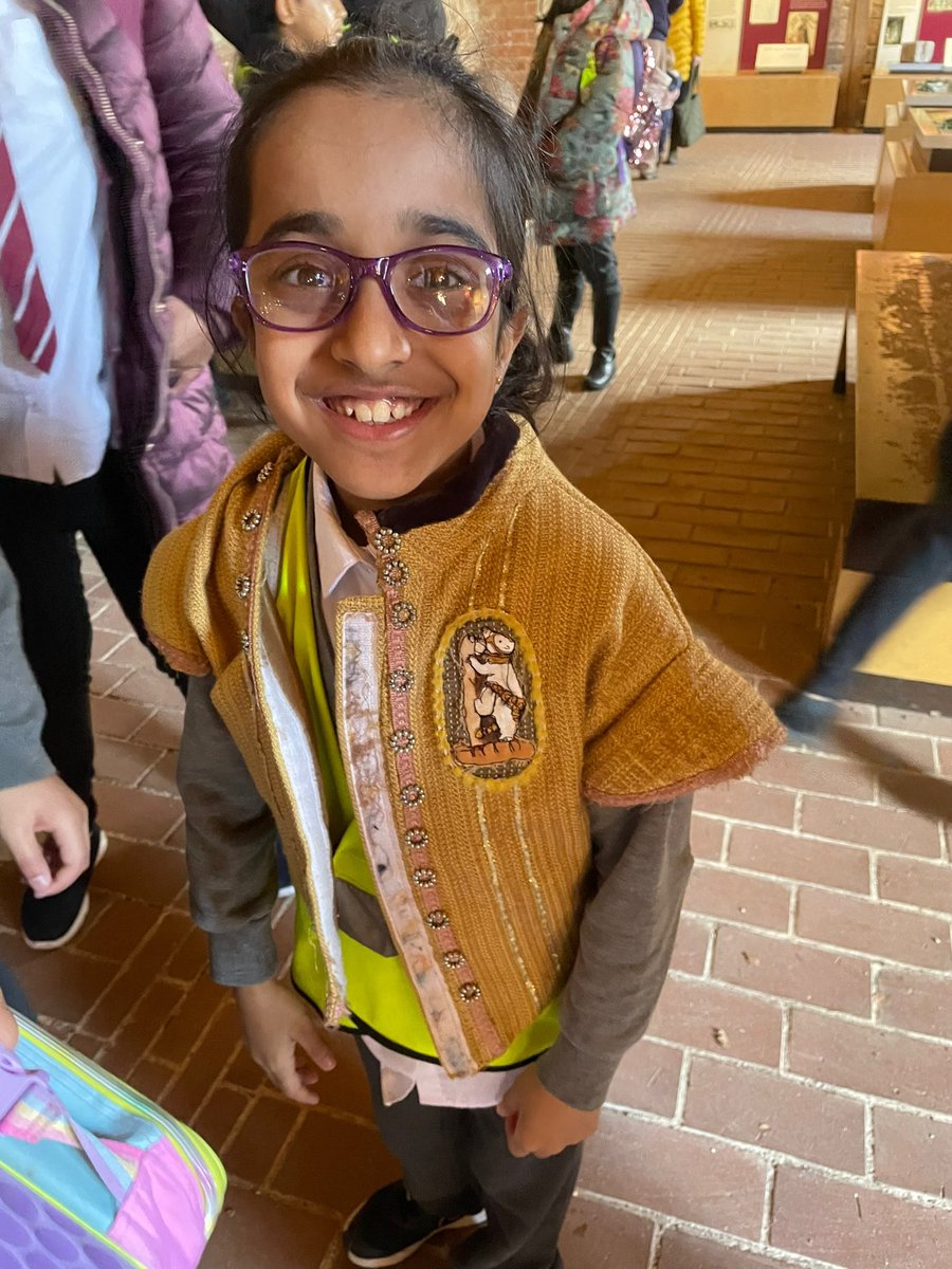 NechellsAcademy's tweet image. Our Y5 pupils had a fantastic time @EHKenilworth castle learning all about medieval monarchs and life #Enrichment #LearningBeyondTheClassroom