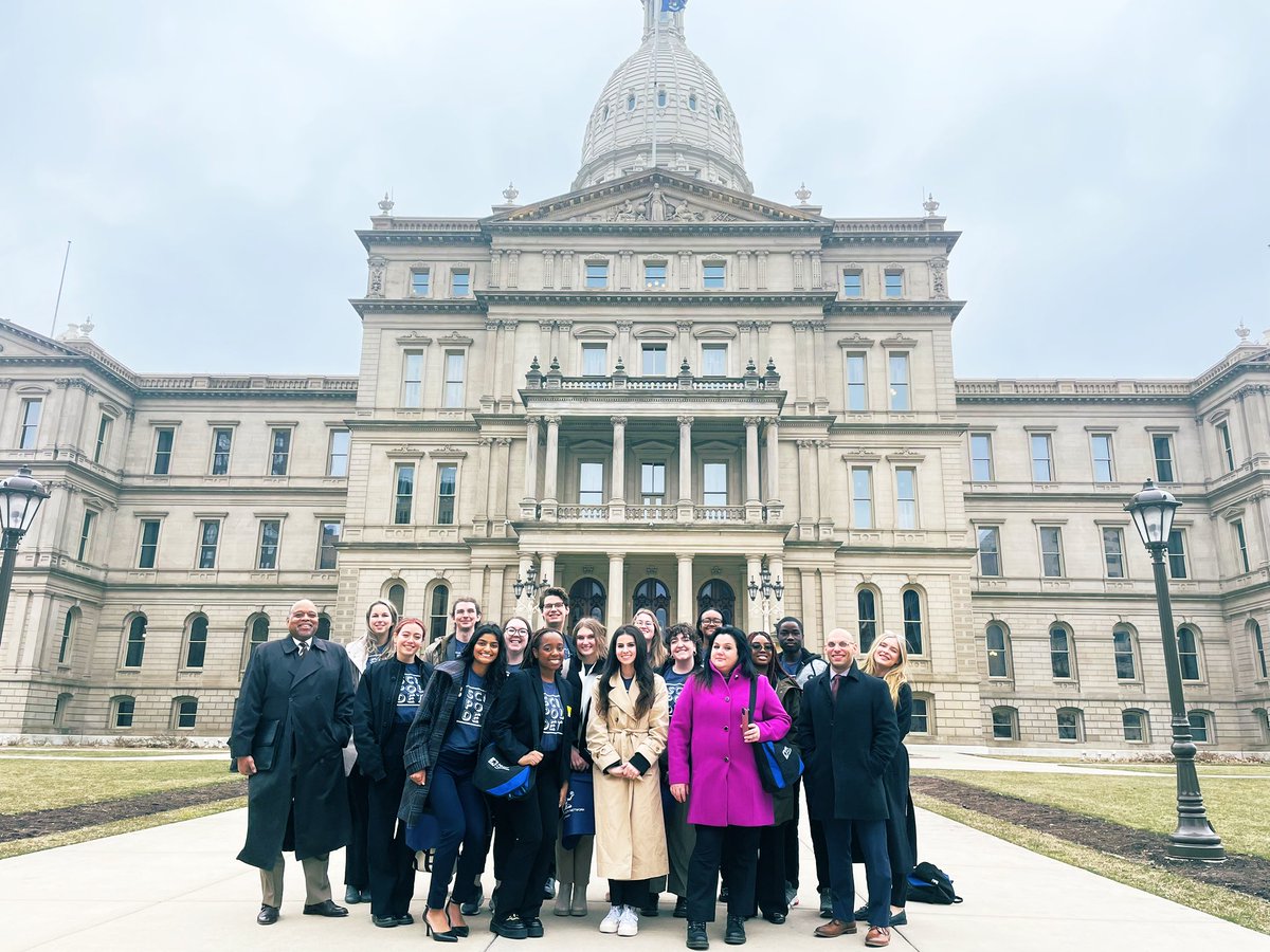 SO proud of this group of young science advocates who are here at the #Michigan State Capitol to advocate for mental health, universal lead testing, environmental justice, & a school of public health at @waynestate! Watch out for this group: @scipoldetroit @SciPolNetwork #scipol