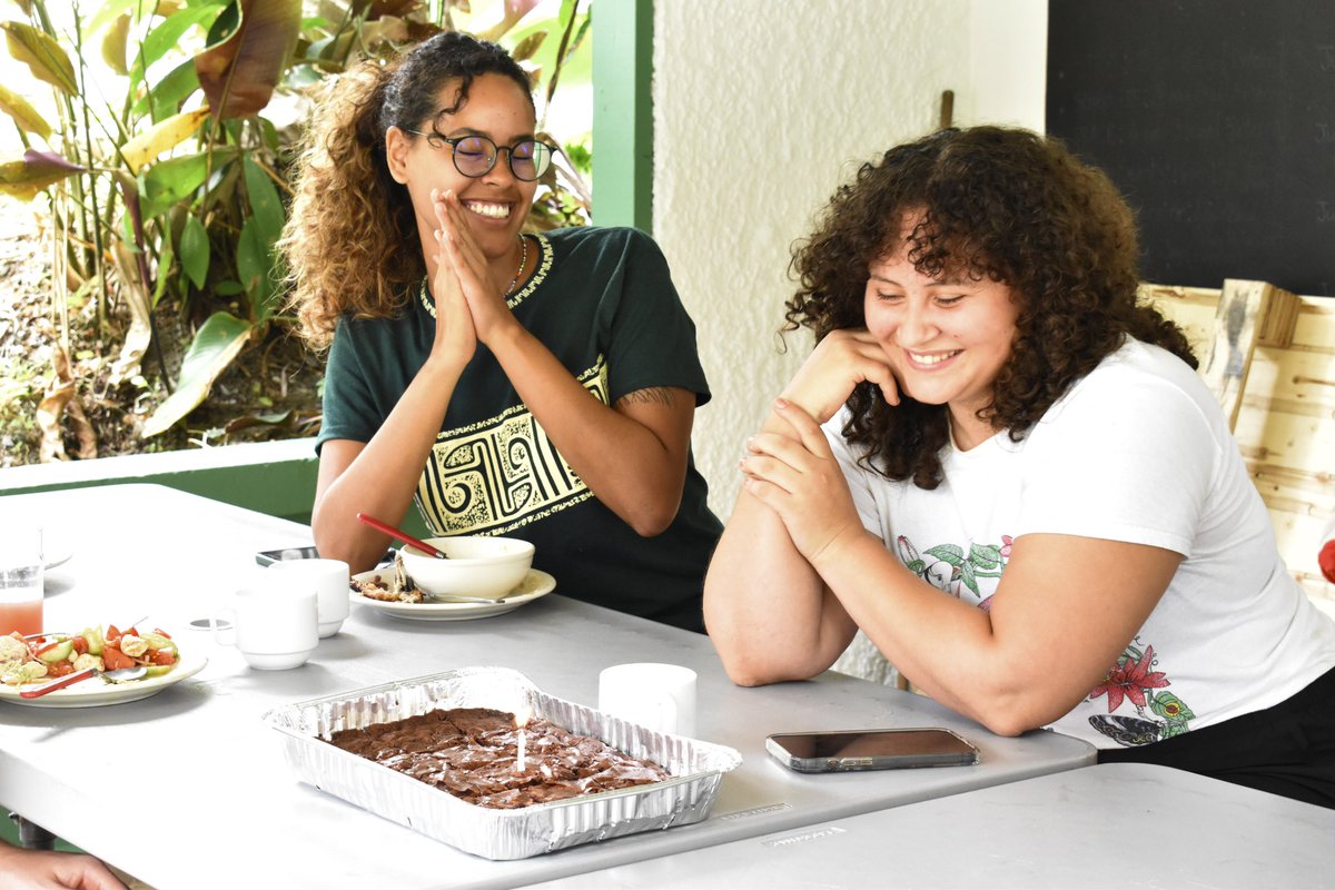 ForestWarming's tweet photo. This week we celebrated the many successes of the TRACE team with a community potluck! 

We celebrated:
- successful end of field campaigns 🔨
- successful plant germinations 🌱
- Katherine’s birthday! 🎂
- graduate school acceptances 🧑‍🎓

We’re very proud of our team! 🥇 https://t.co/ynCk5RYezq