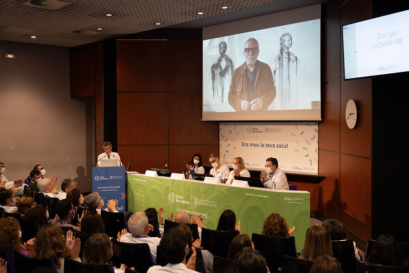 Una de les millors decisions va ser el nomenament del Dr. <a href="/castells_toni/">Antoni Castells</a> al capdavant del comitè de crisi de l'<a href="/hospitalclinic/">Hospital Clínic</a> per a la #COVID19

Un comitè que ha pres les millors decisions en tot moment i que, junt amb el comitè operatiu, han fet una gran feina aquests 3 anys.
