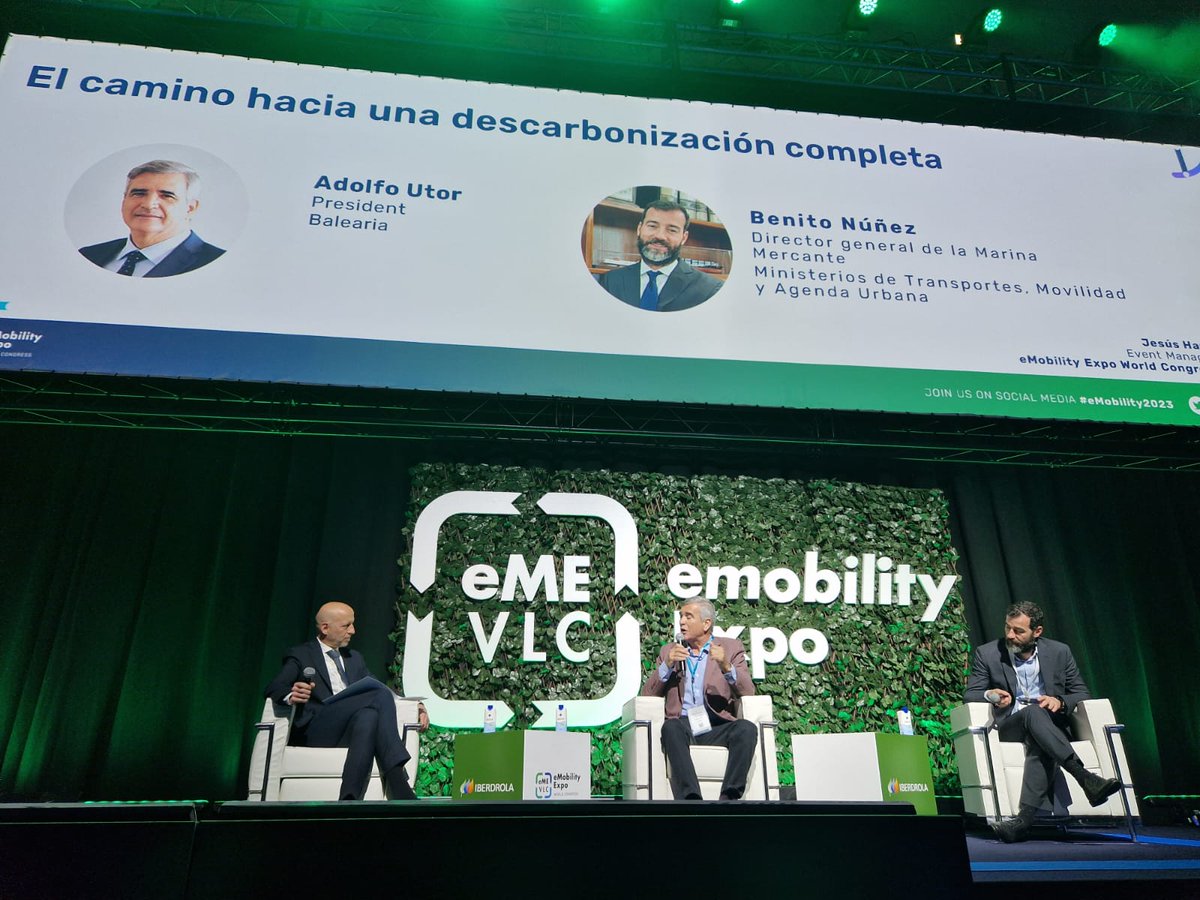 davidgon17's tweet photo. Hui he visitat eMobility Expo World Congress 2023, a @Feria_Valencia, amb les iniciatives més importants de mobilitat sostenible i descarbonització. Especialment interessants són els projectes de #REDITMobility, que he vist amb @Julia_company, directora de @GVAivace
#EMEVLC2023 https://t.co/EKUoAy7NG8