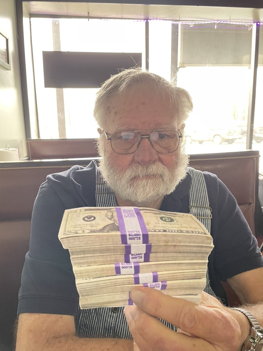 My dad will order at his favorite restaurant a cheeseburger with a stack of $20 bills on the side. We often have the same waitress on our visits for lunch, and today she delivered the goods. He wasn’t amused but I’m thankful for such a caring staff.   #EndAlzheimers #GoodLaugh