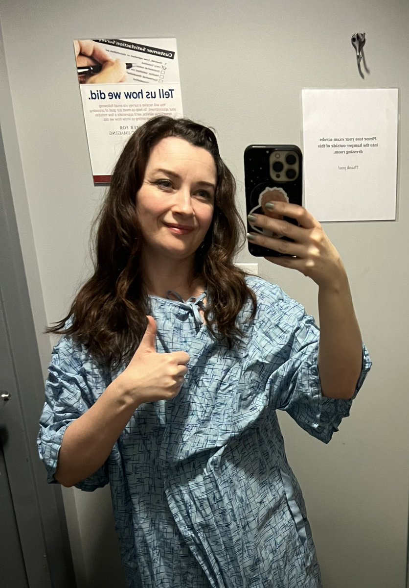 Ladies, get genetic testing if you have breast/ovarian cancer in your family! 

I learned I carry the BRCA2 gene mutation after my dad’s cancer was unusually aggressive and tested him.

Gettin my first breast MRI! Protect those bewbs