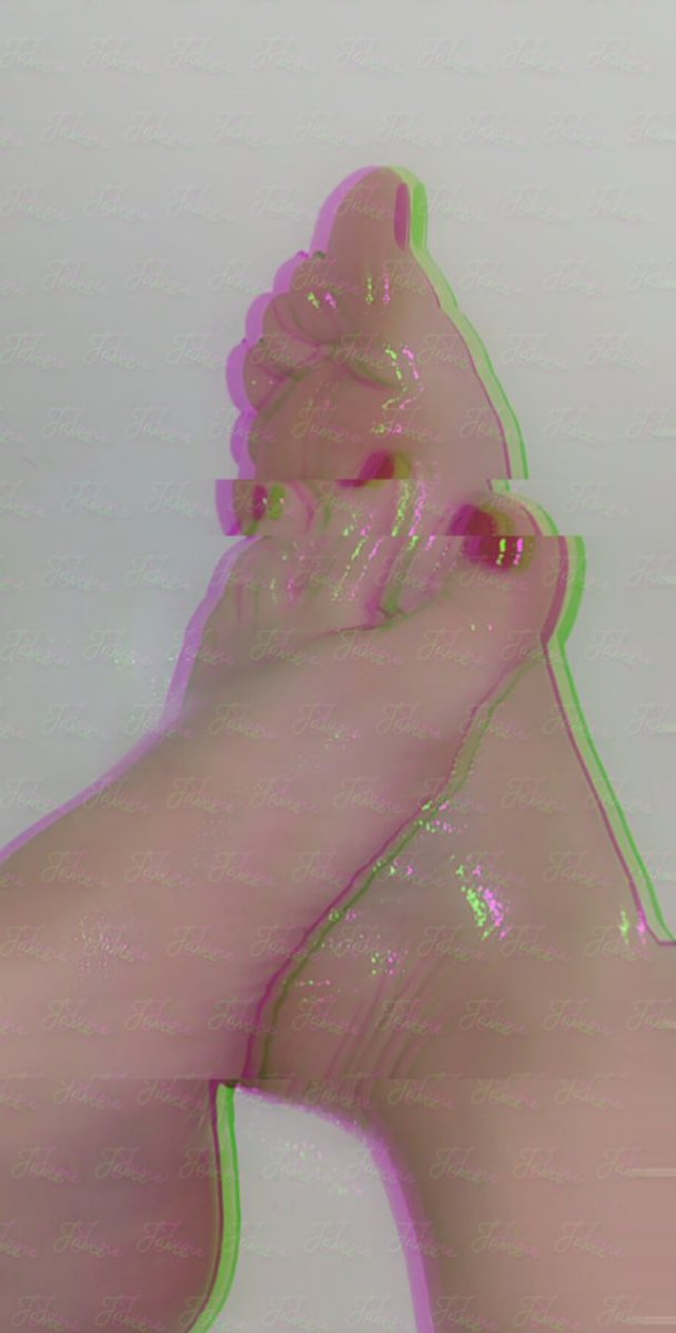 GodessJune's tweet photo. Oil soak to make my seet soft!!
#feetfinder #feetfethish #FeetPictures https://t.co/yR1jhlulC0