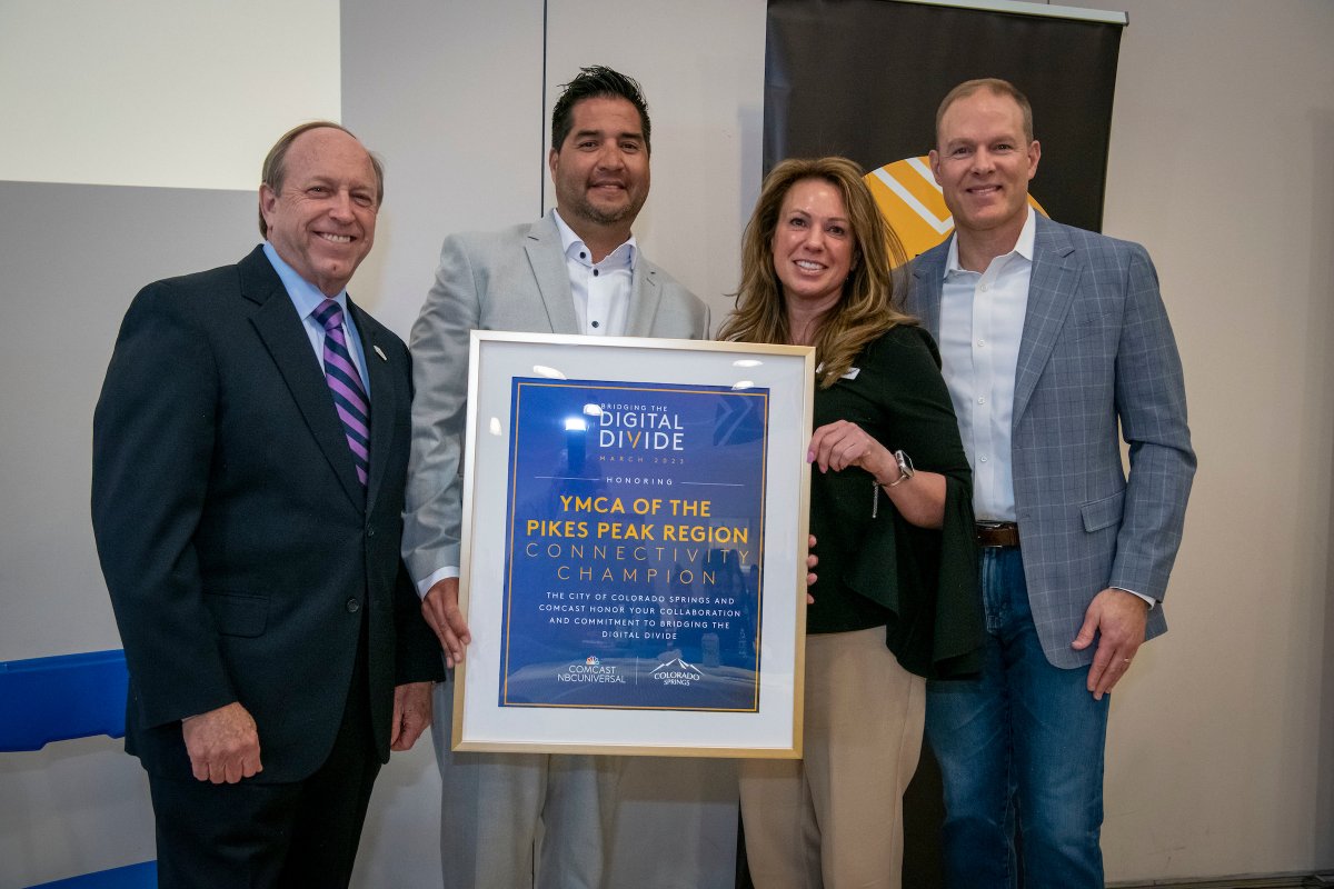 We teamed up with <a href="/CityofCOS/">City of Colorado Springs</a> to recognize five local community organizations for their dedication to bridging the digital divide. 💻 Learn more about their efforts and get a full recap of the event here ⬇
comca.st/3TAT38Y