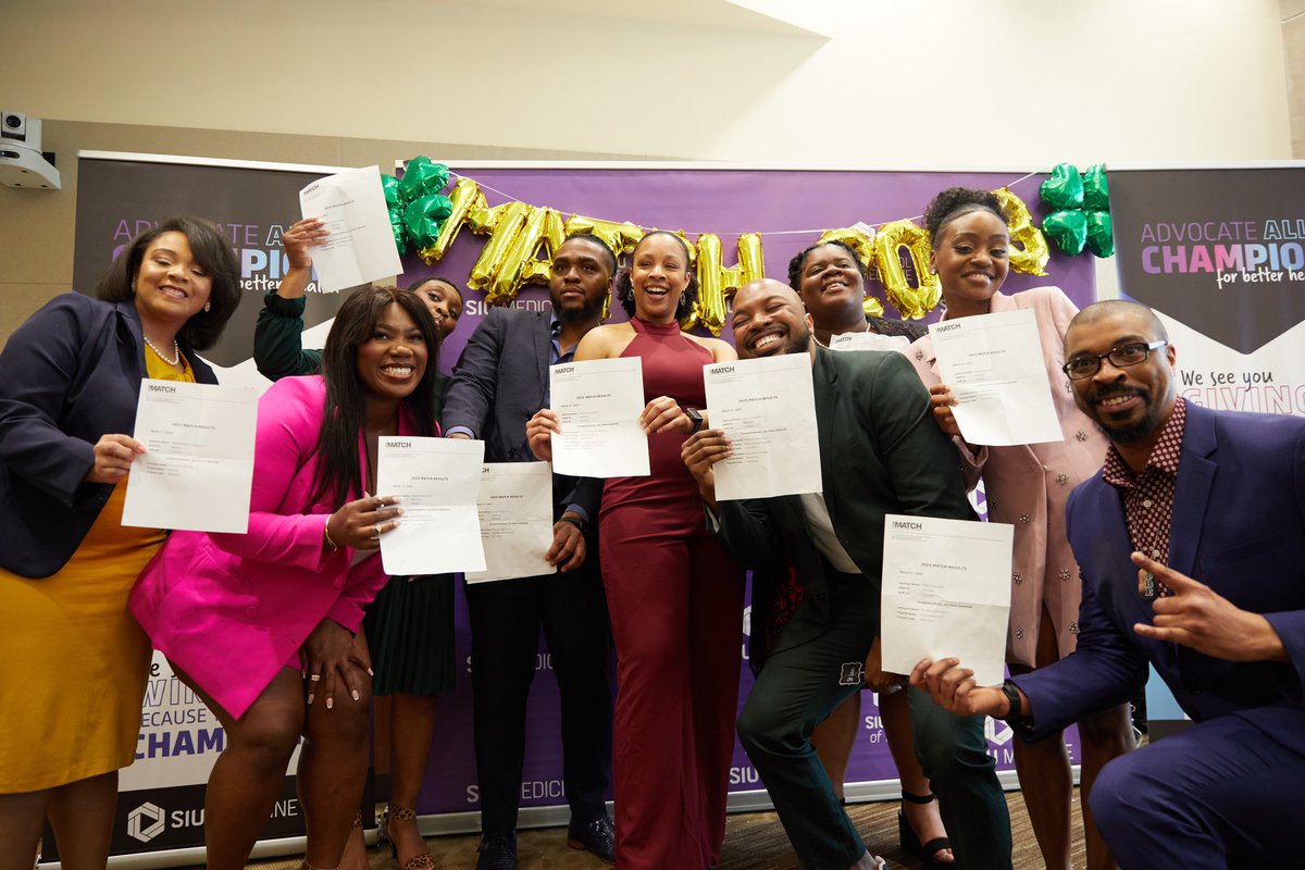 traumaBae's tweet photo. Entire #SNMA class matched and this pic is 🔥 #blackgirljoy #blackboyjoy Yes, we’re the doctors. Proud of us. 🥹🫶🏾 @siusom #Match2023 #MedTwitter https://t.co/hKJwQYNwFf
