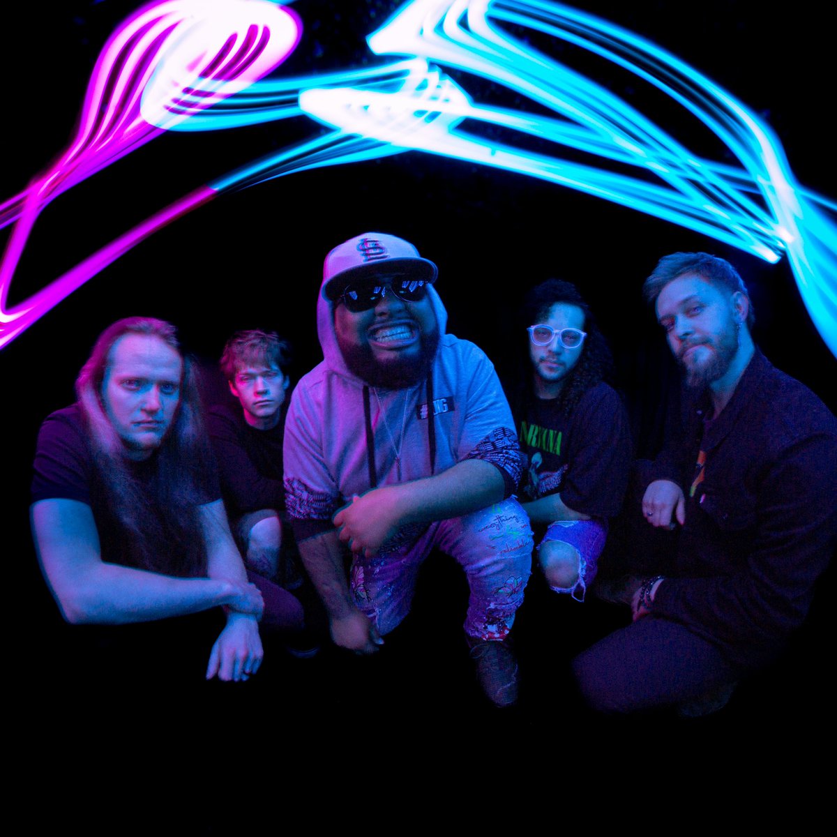 Our brand new track “LIMITLESS” is available everywhere THIS FRIDAY! 

Pre-save: orcd.co/discrepancies-…