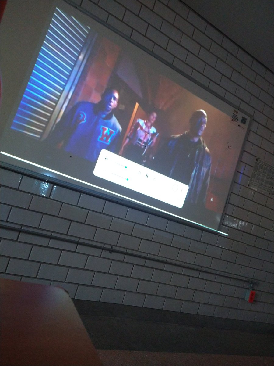 JampinRoldan's tweet photo. #evps23 miércoles de cine https://t.co/6HCBJOcpjj