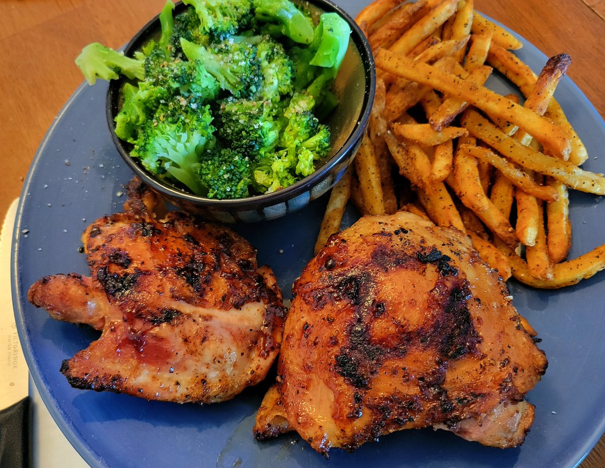 Pandora45🙏🏾💄🎸🍕🍰 on Twitter "RT DigitalJustice7 Dinner is ready! BBQ