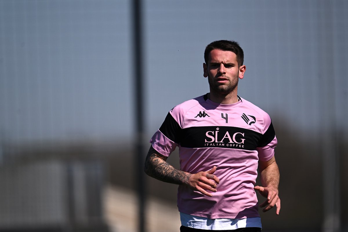 Renzo Orihuela 44 tweet media