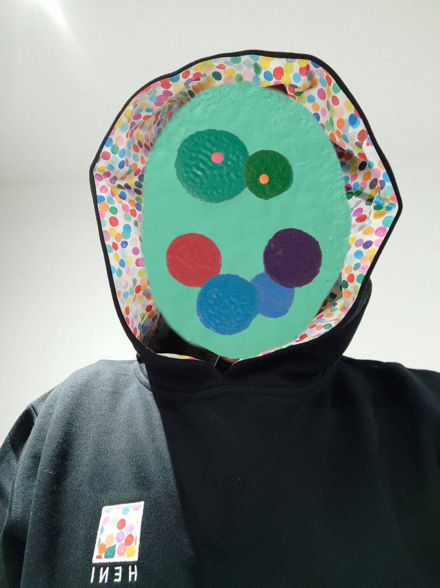 THANKS for the stunning hoodie <a href="/HENI/">HENI</a> 🙌 I'm loving the silky innards 🔴🟠🟡🟢🔵🟣
#thecurrency <a href="/hirst_official/">Damien Hirst</a>