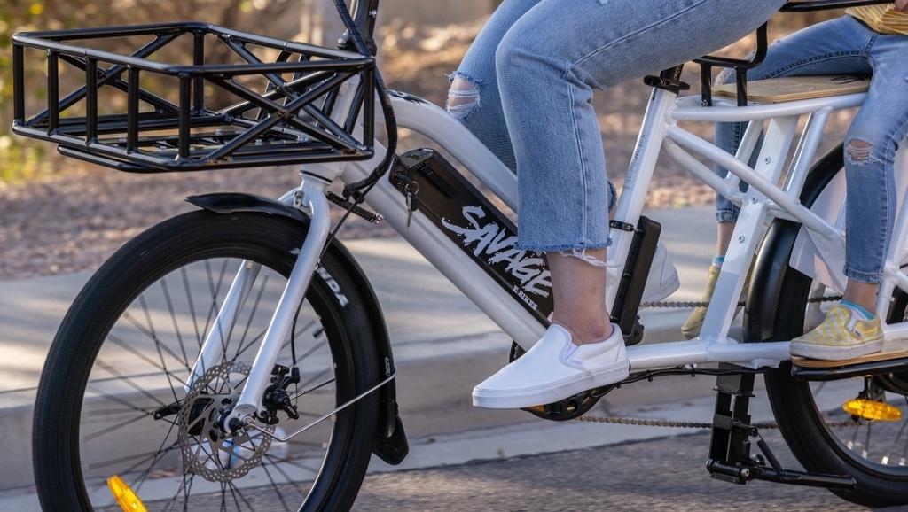ride_savage's tweet image. Did you know?

You can travel over 25 miles on the GETTR 750 one charge.

Perfect for getting around town or enjoying another way to get around on your vacation.

#ebikestyle #ebikeadventures #ebike  #travelanywhere #ebikelife #ebikestagram #electricbike #ridesavage