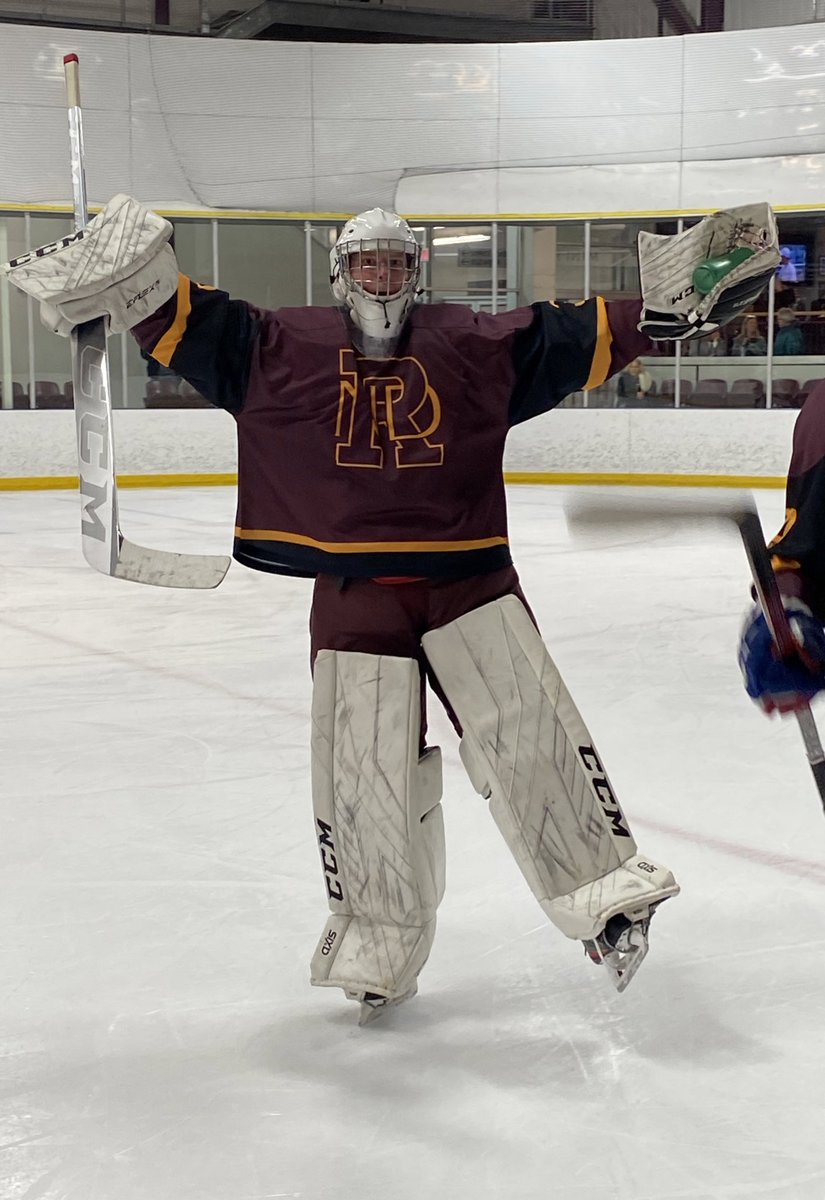 We’re going to the semi-finals!!  What a convincing 9-2 win over Immaculata.  #ofsaahockey #LetsGoPanthers