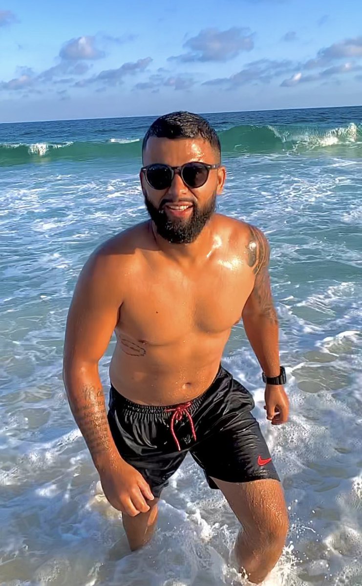 Djfernandes93's tweet photo. Na calmaria da praia, o mar me abraça! 🔥🌊☀️ https://t.co/7CJMtVxcVf