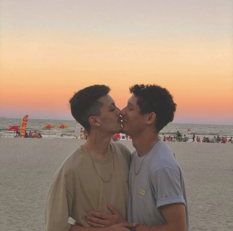 gatilho_lgbt's tweet photo. https://t.co/xlBcFs3iOM