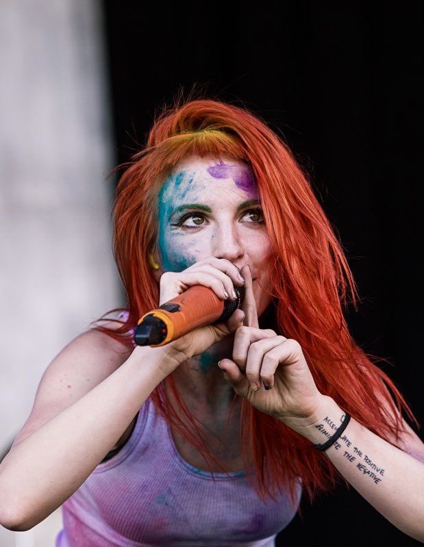 hayley williams in self titled tour