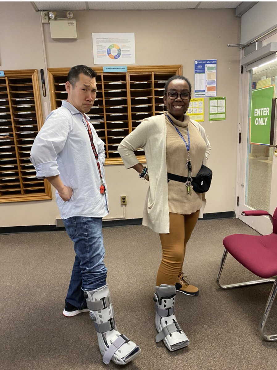 Burnhamthorpe1's tweet photo. This is what determination and dedication looks like at Burnhamthorpe. Even when they are broken they shows up to work to serve their students! #bestteachers @EricDallin @MacLeanWard2 @JimmyNeville5 @TDSB_MHWB @Alijahangirtdsb https://t.co/n44re55AG8