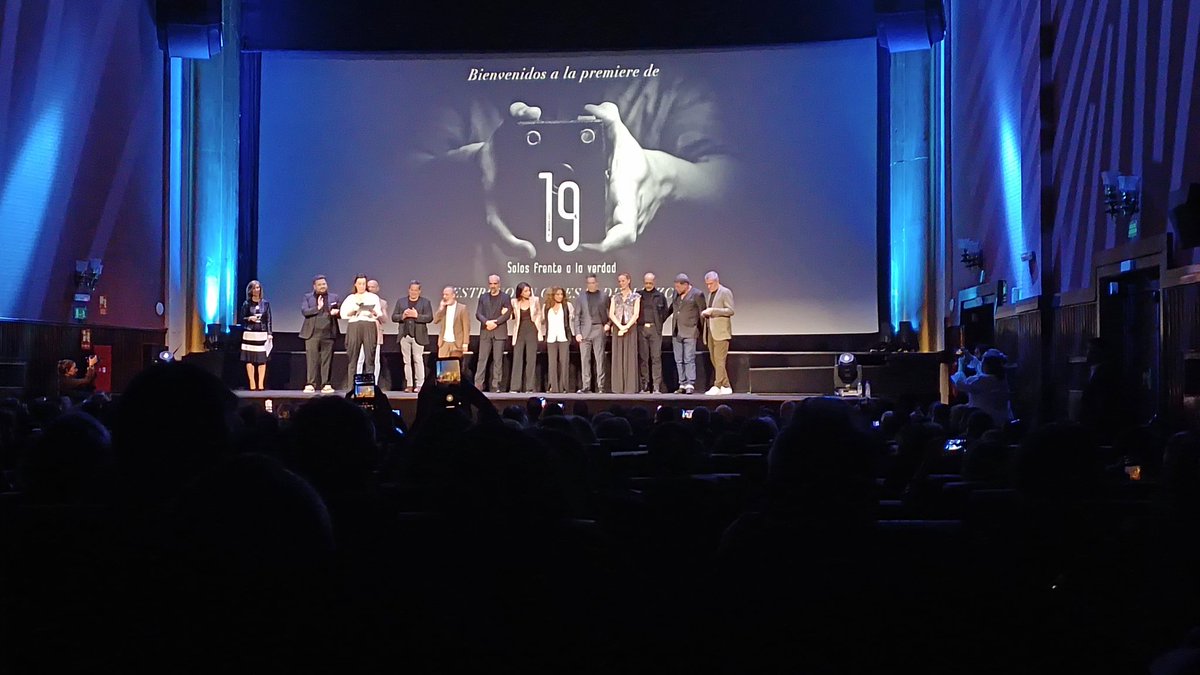 📸En el preestreno de "19, Solos frente a la verdad", de Javier Kuhn. Testimonios íntimos de grandes actores en tiempos difíciles. Qué bien produces, <a href="/NestorLopezCine/">Néstor López</a>. ¡Enhorabuena!