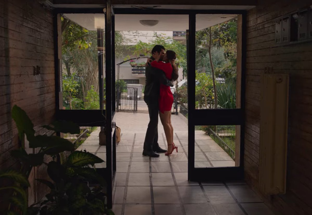 love101context's tweet photo. #burkem
#pinardeniz • #kaanurgancioglu https://t.co/xgfqYgBFKP