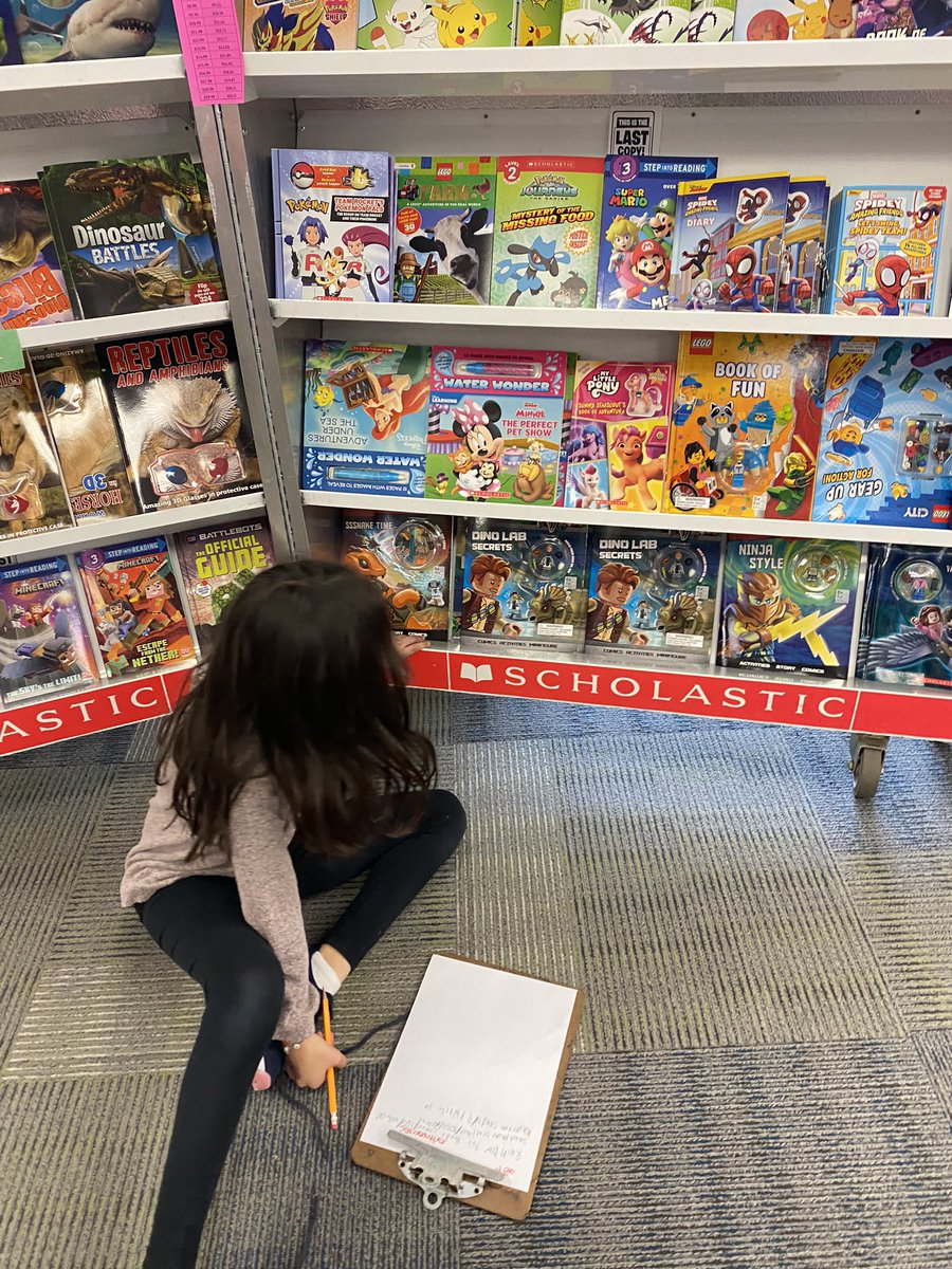 Book Fair excitement is always energizing <a href="/BucknellElem/">Bucknell Elementary</a> #booksforbulldogs