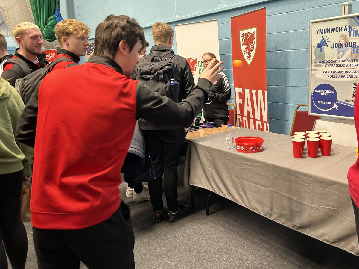 Emma Forouzan tweet media