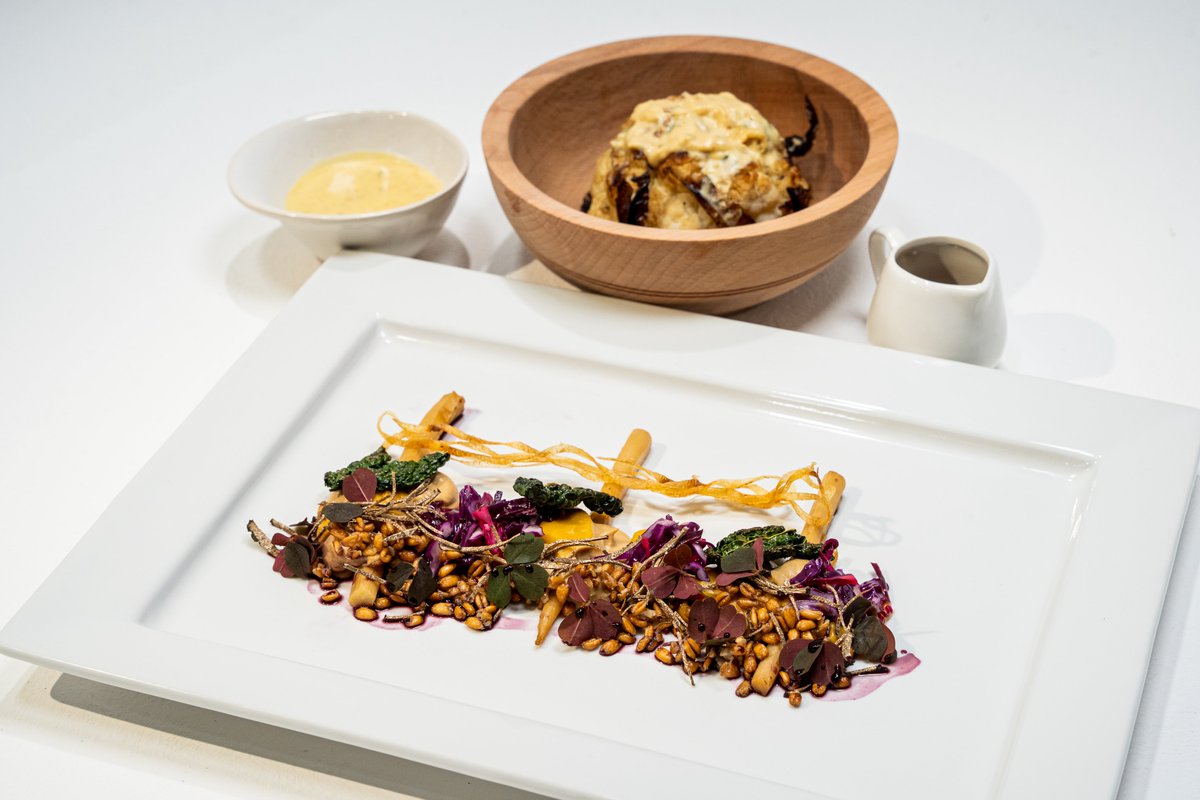 GBMofficial's tweet photo. Mains inspired by Brambly Hedge, Desperate Dan and May un Mar lady #Mains #Central #GreatBritishMenu
@tom_chef1 @Marianne_Lumb @BatemanThom https://t.co/6inieimIqW