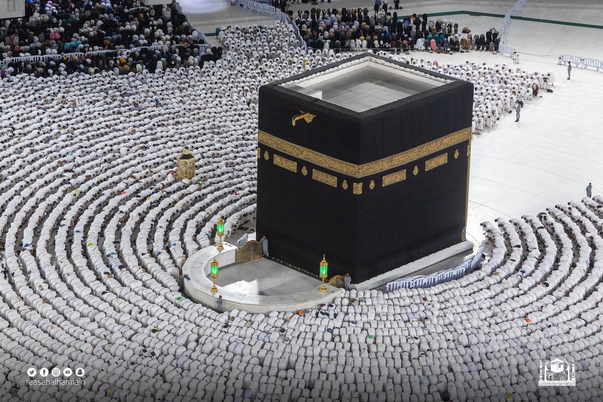 HaramainInfo's tweet photo. A beautiful view this evening at Masjid Al Haram https://t.co/LnawLmoWjM