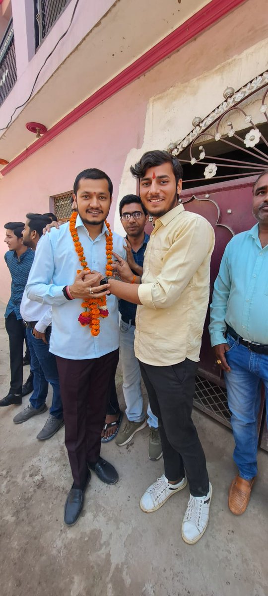 PrashantUPBJP's tweet photo. महत्वपूर्ण_____!
अपने वार्ड 95 यशोदा नगर की रोड नाली निर्माण से संबंधित सबसे आख़िरी शिकायत का निस्तारण हुआ, 5 सालों के कार्यकाल में यह ही एक आख़िरी काम था या कह सकते है शिकायत थी जो आज दूर हुई,जिसने भी आजतक जो भी काम कहा वो सारे ही आज पूरे हुए भले कभी देर, कभी जल्दी https://t.co/Nlc3iwgQ1v