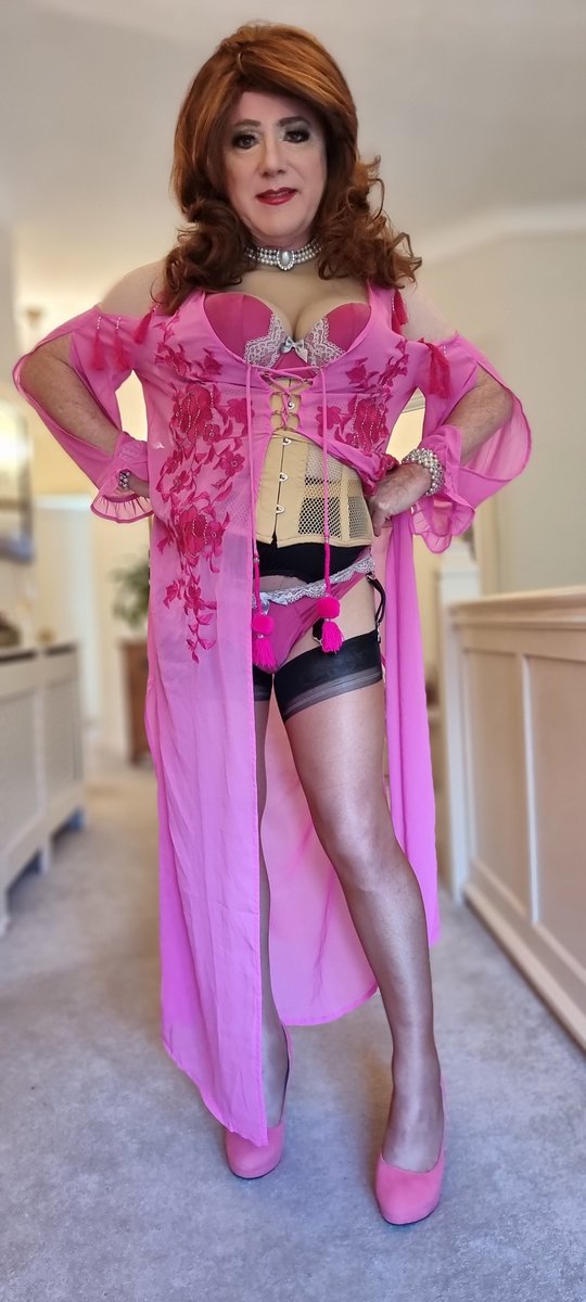 SindySilky's tweet photo. One leg or two? #pinklingerie, #pinkrobe, #ffstockings https://t.co/I4YLPHwci6