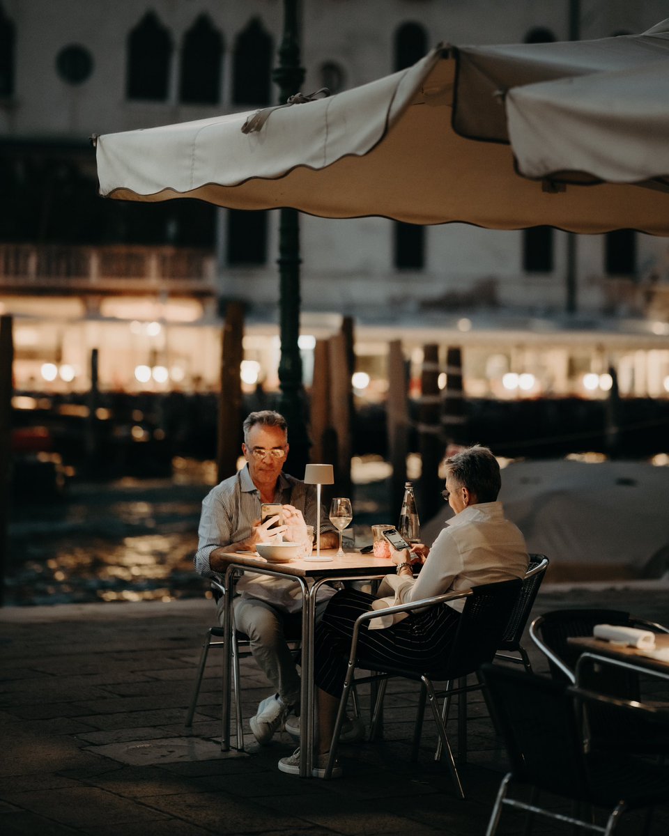 Sleepy eyes, busy mind.
#ThisIsVenice 🇮🇹 📸 #streetclassics #spi_collective #streetphotography #storiesofthestreet #venice #venezia #veniceitaly #ilikeitaly #theimaged #theweekoninstagram #visualsofearth  #folksouls #wanderfolk #welivetoexplore #discoverglobe #hikingtheglobe