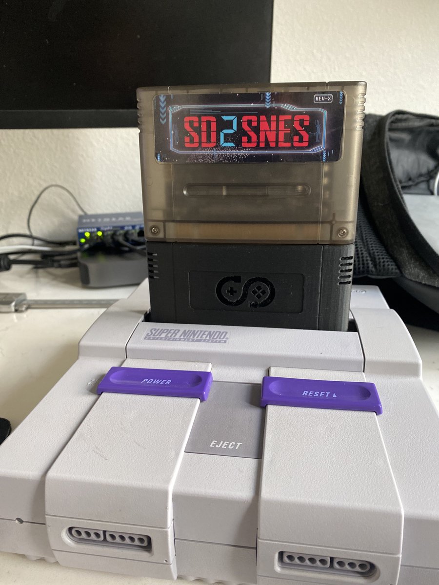 Retro.Link tweet media