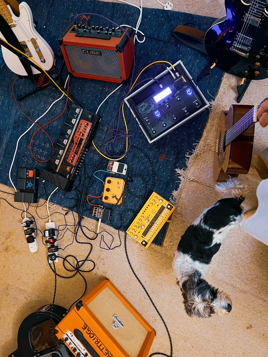 Tour rehearsals under way 🤘

Only 2 weeks until we hit the road and man would I love to see some of your friendly faces out there. It’s been a little while since I’ve done a string of shows in the banner of a ‘tour’ 🚐 

Come say hi 👋 

Tix: linktr.ee/danbettridge

D x