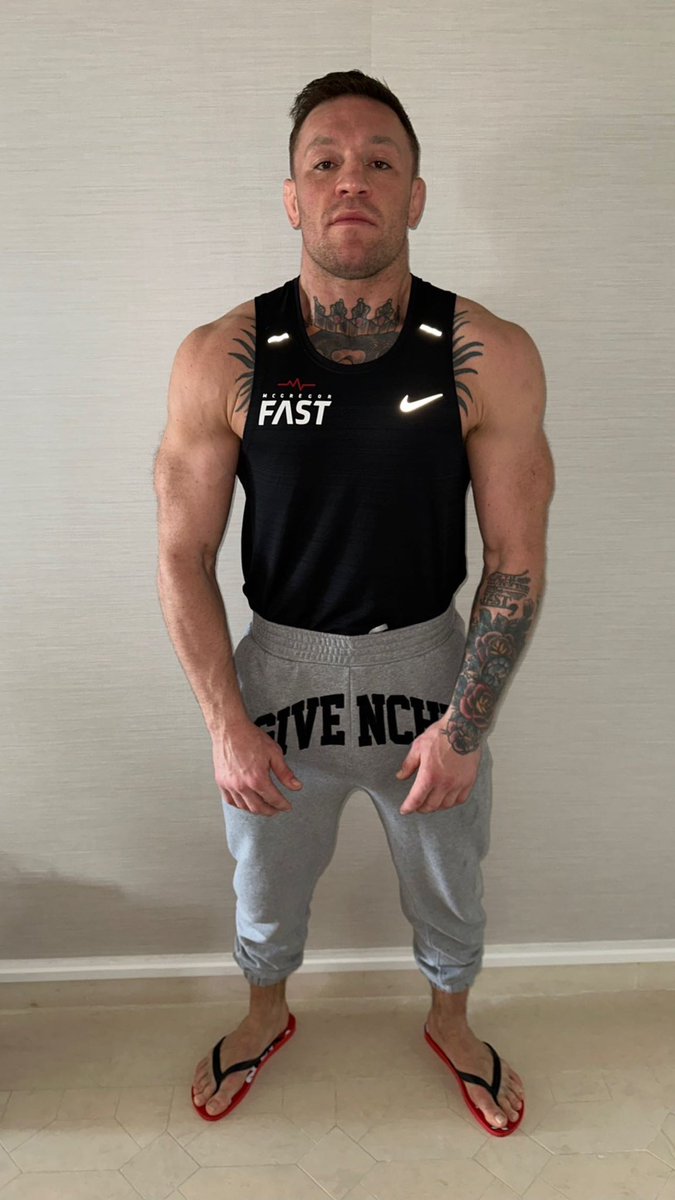 Conor McGregor tweet media