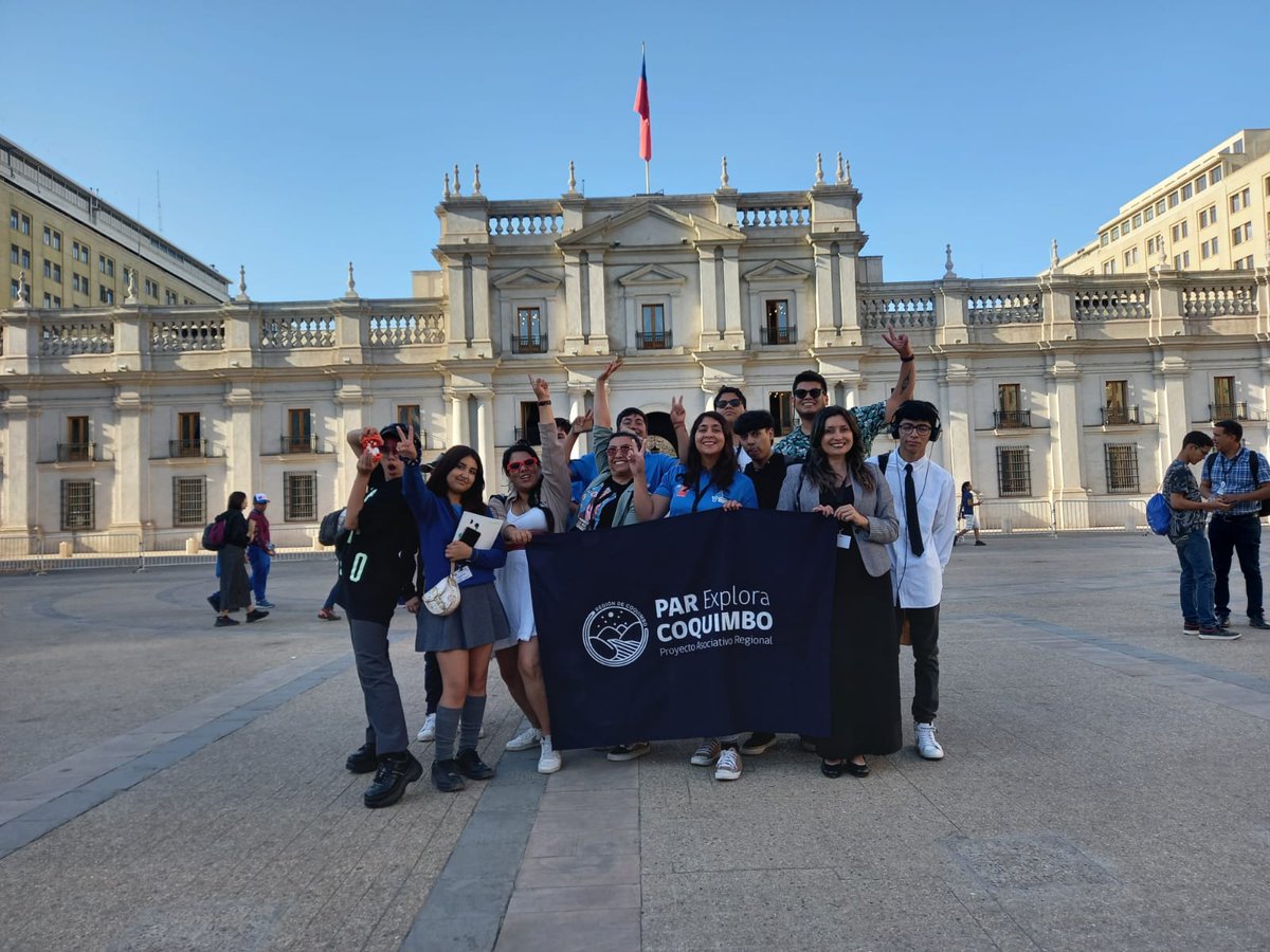 4 equipos de estudiantes y docentes de la Región de Coquimbo viajaron a Santiago para participar en el #CongresoNacionalExplora 🤩 ¿Quieres saber cómo les fue? 🧐 En nuestra web te contamos todos los detalles 😍👉explora.cl/coquimbo/cient…