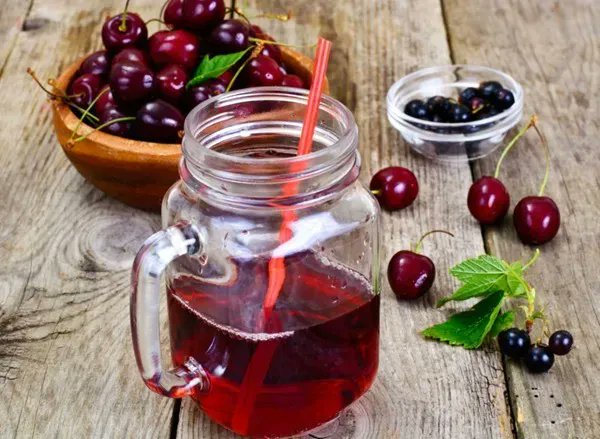 Does Tart Cherry Juice Really Help You Sleep Better? 
buff.ly/3JBNcwL
