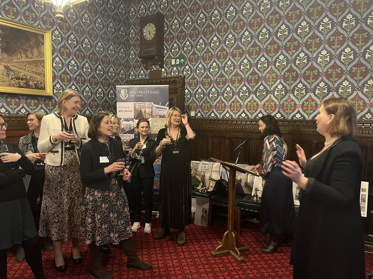 VictoriaPrentis's tweet photo. Great to welcome so many alumni from my old school @MalvernStJames to Parliament this evening. https://t.co/U8hkpUAmQy