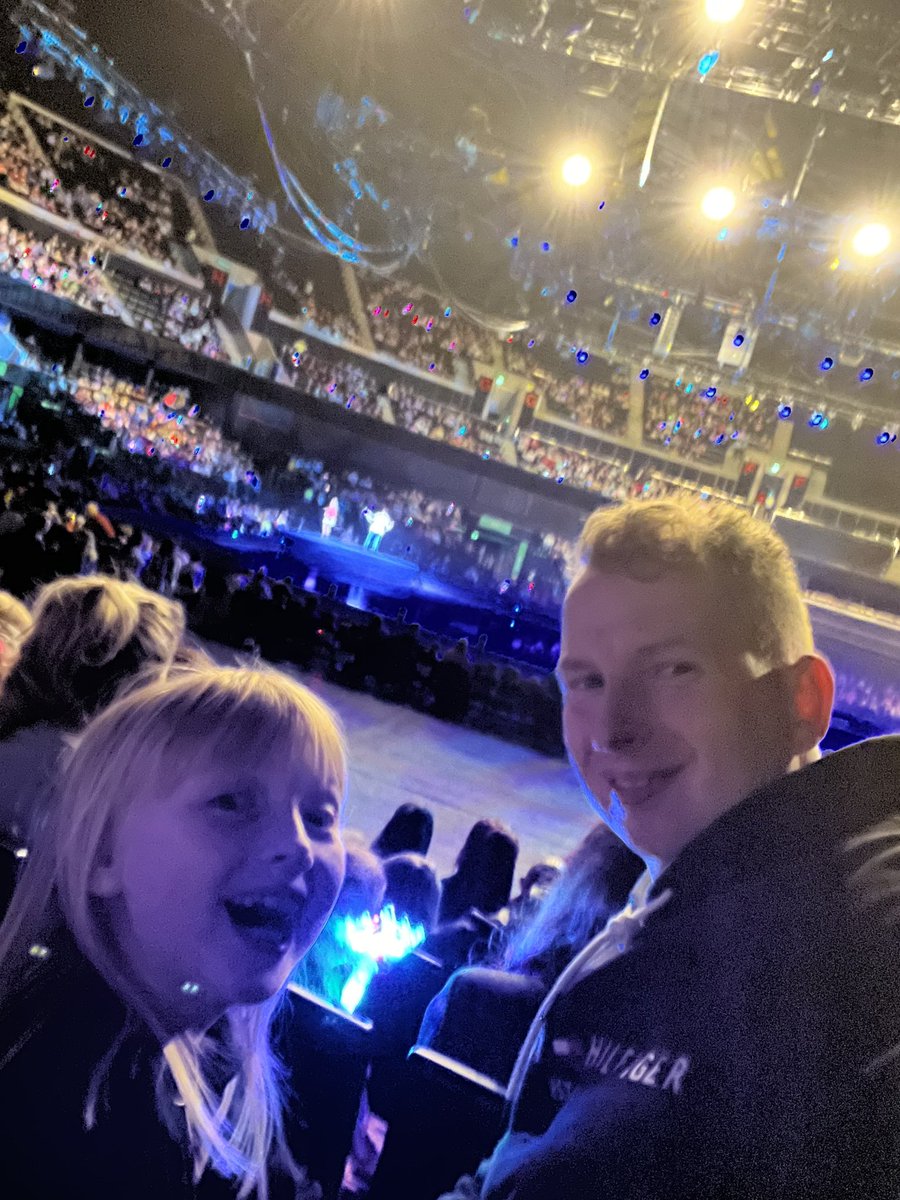 #disneyonice glasgow <a href="/DisneyOnIce/">Disney On Ice</a> Can’t wait!  Let’s Go! Penny, mummy and daddy 💙