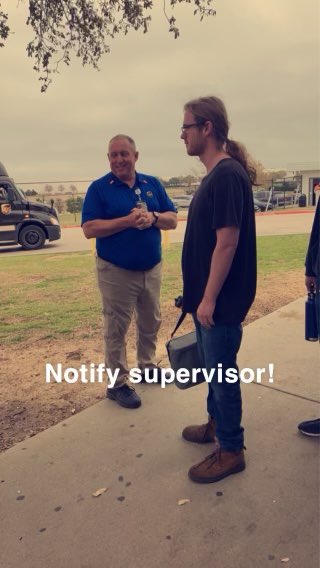 Safety is ALWAYS number one! What do you do if you see a leaking package? You follow these steps 1) Don’t touch the package. 2) Leave the area. 3) Notifying a supervisor. Thanks to our amazing training team for the demonstration! <a href="/bigtymer504/">E.J.⚜</a> <a href="/UPS/">UPS</a> <a href="/UPSers/">UPSers</a> #deliverwhatmatters