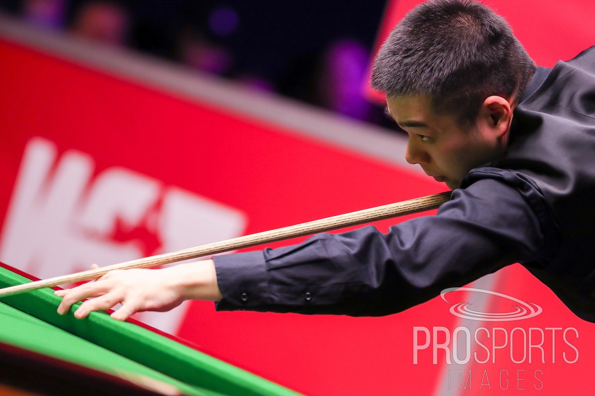 CollargeImages's tweet photo. The #WSTClassic gets under way at 7pm where @markjesterselby will take on 1st time ranking finalist Pang Junxu over the best of 11 frames at the @LeicesterArena #WeAreWST #WorldSookerTour #WorldSnooker #Snooker #SnookerSnapper #LiveSport #ItsOnlyLiveOnce https://t.co/QKrkVTxUuf
