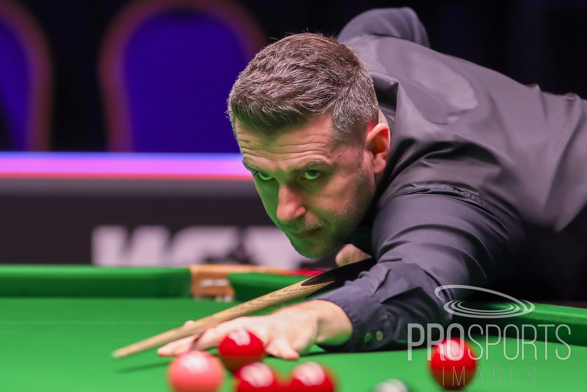 CollargeImages's tweet photo. The #WSTClassic gets under way at 7pm where @markjesterselby will take on 1st time ranking finalist Pang Junxu over the best of 11 frames at the @LeicesterArena #WeAreWST #WorldSookerTour #WorldSnooker #Snooker #SnookerSnapper #LiveSport #ItsOnlyLiveOnce https://t.co/QKrkVTxUuf