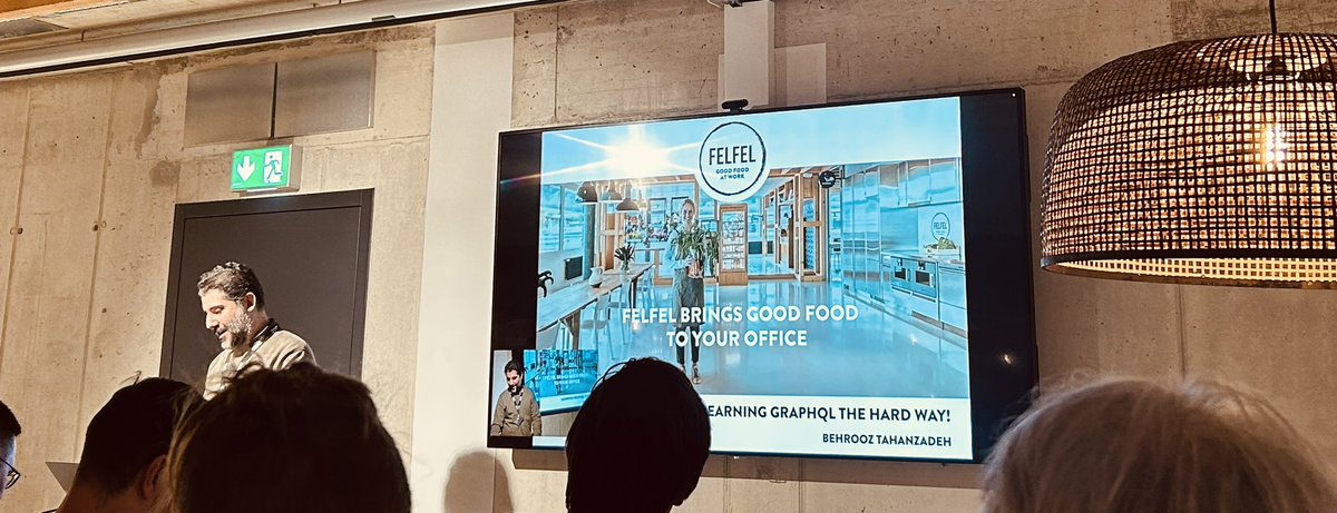 Emillia 에밀리아 tweet media