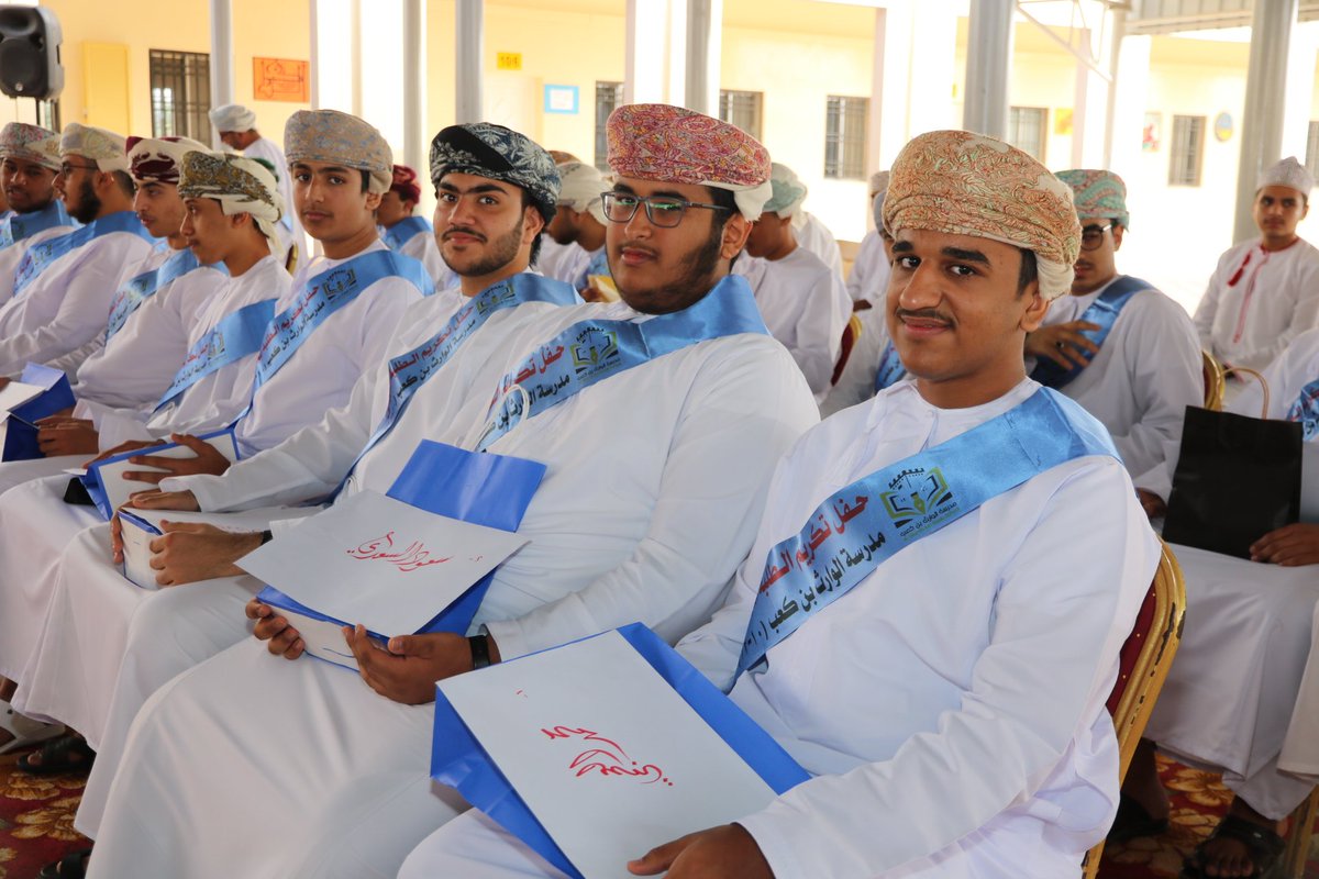 WarithSchool's tweet photo. مدرسة الوارث بن كعب تحتفي بتكريم الطلبة المجيدين بالفصل الدراسي الاول .
https://t.co/kmn8FX4WOm https://t.co/XSkFLyxU5l